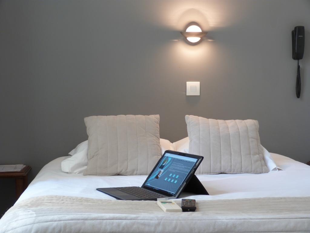 Blue Hotel La Seyne-sur-Mer Phòng bức ảnh